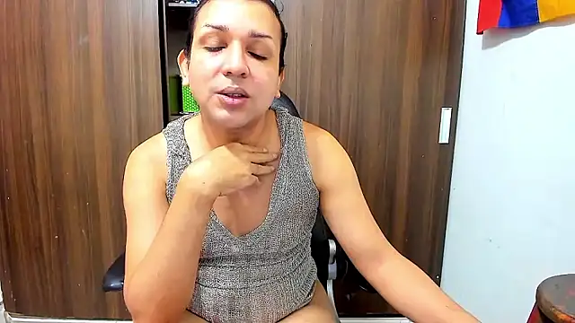 Snapshot of miss_bigcockts chatting on February 2026 09:38:01 AM miss bigcockts online show from February 2026 09:38:01 AM