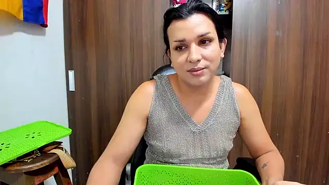 Snapshot of miss_bigcockts chatting on March 2026 03:48:01 PM miss bigcockts online show from March 2026 03:48:01 PM