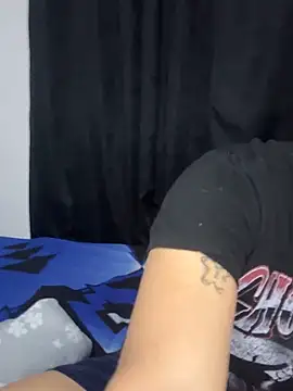 Kurtxxx22 online show from November 2025 03:12:02 AM