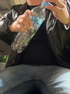 Kurtxxx22 online show from February 2026 01:44:02 AM