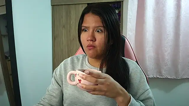 Oliviawatson1 online show from January 2026 12:21:01 PM