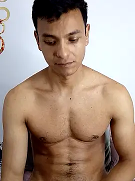 Snapshot of Valois2025 chatting on November 2025 05:51:02 AM Valois2025 online show from November 2025 05:51:02 AM