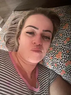 Alerquinasc online show from April 2026 04:15:01 PM