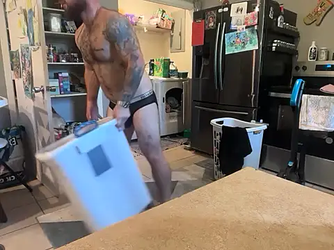 bearcub300 online show from November 2025 09:13:01 PM