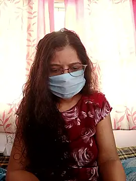 Snapshot of thanusi_2 chatting on May 2026 05:26:02 AM thanusi 2 online show from May 2026 05:26:02 AM