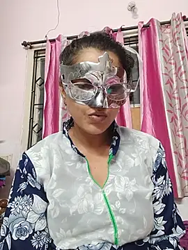 Snapshot of thanusi_2 chatting on May 2026 05:43:01 PM thanusi 2 online show from May 2026 05:43:01 PM