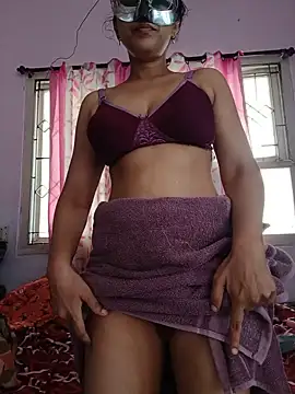 Snapshot of thanusi_2 chatting on July 2026 06:47:02 AM thanusi 2 online show from July 2026 06:47:02 AM