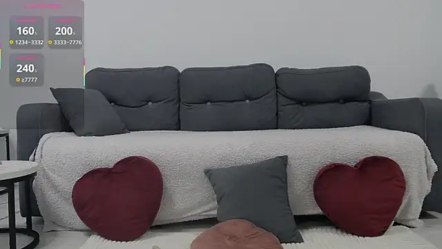 Snapshot of EmmaWil chatting on November 2025 03:14:02 PM EmmaWil online show from November 2025 03:14:02 PM