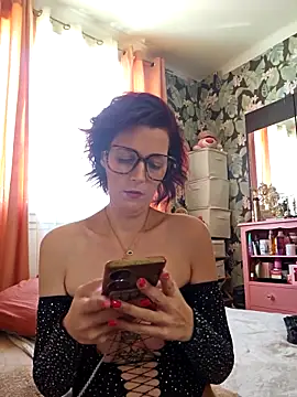 Mila Luciphya online show from April 2026 01:41:01 PM