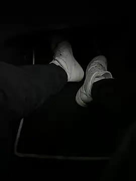 Manu97k online show from September 2025 04:54:01 PM