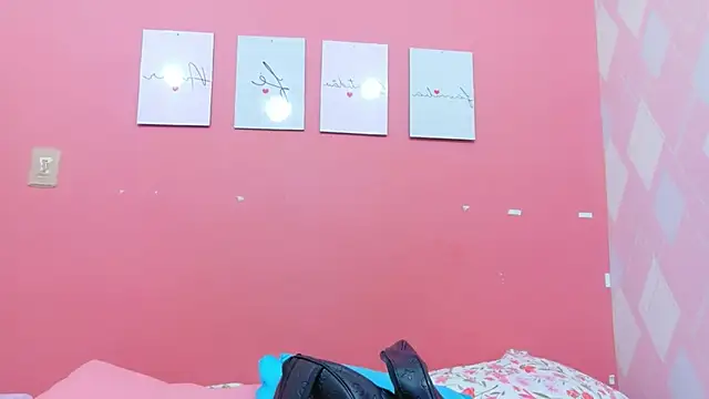 little beillis online show from November 2025 01:11:01 PM