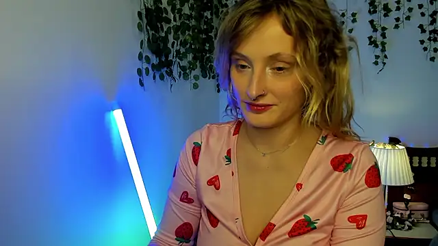 Ariana Spring online show from January 2026 03:05:01 PM