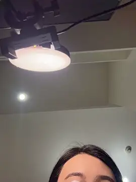 shishi0688 online show from April 2026 01:15:01 PM