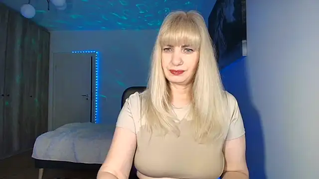 Snapshot of Maria_Anna_mm chatting on May 2026 07:10:01 PM Maria Anna mm online show from May 2026 07:10:01 PM