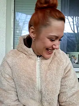 SlimBellaa online show from February 2026 04:14:01 PM