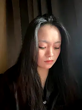 Julia-Elsa online show from September 2025 03:32:02 AM