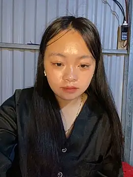 Julia-Elsa online show from October 2025 05:23:02 PM