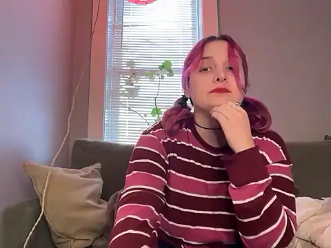 Snapshot of KandyHart chatting on November 2025 08:31:01 PM KandyHart online show from November 2025 08:31:01 PM
