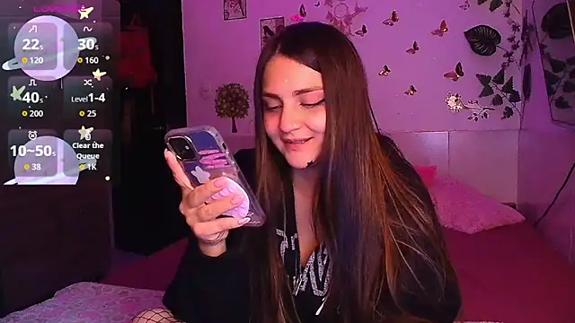 Snapshot of emily_cooper_t chatting on May 2026 11:36:01 PM emily cooper t online show from May 2026 11:36:01 PM
