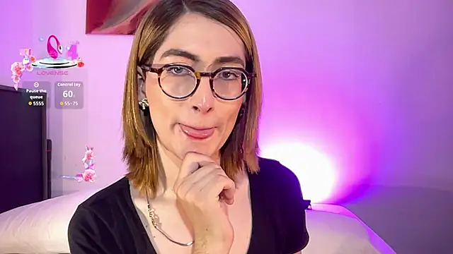 rousseblossom online show from September 2025 11:16:01 PM