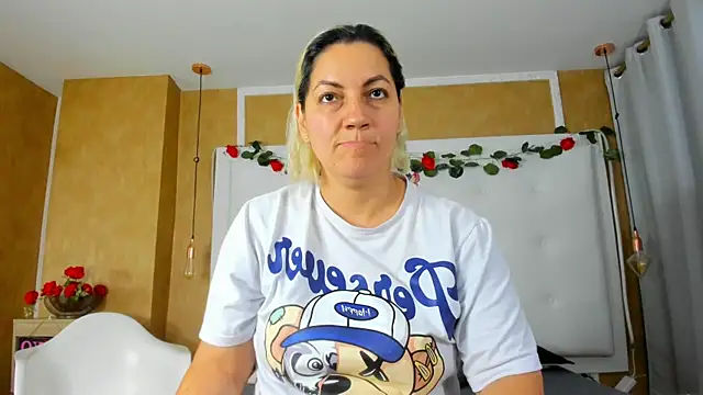 Heidy milf online show from March 2026 07:52:01 PM