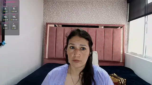 Snapshot of Barbara_fox__ chatting on April 2026 12:15:01 PM Barbara fox online show from April 2026 12:15:01 PM