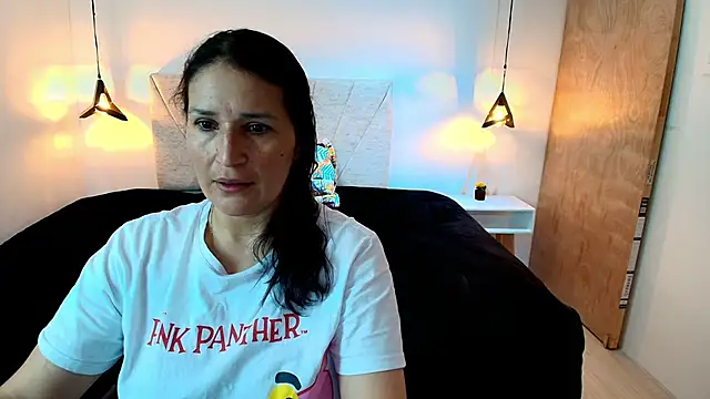 Snapshot of Barbara_fox__ chatting on May 2026 12:02:01 PM Barbara fox online show from May 2026 12:02:01 PM