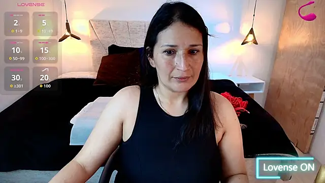 Snapshot of Barbara_fox__ chatting on May 2026 01:52:02 PM Barbara fox online show from May 2026 01:52:02 PM