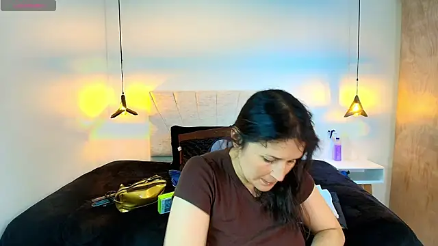Snapshot of Barbara_fox__ chatting on May 2026 12:13:02 PM Barbara fox online show from May 2026 12:13:02 PM