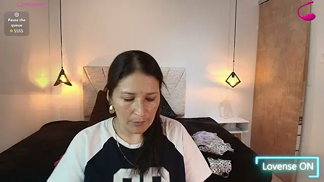 Snapshot of Barbara_fox__ chatting on June 2026 12:08:01 PM Barbara fox online show from June 2026 12:08:01 PM