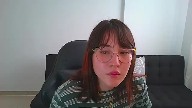 Yulienneg online show from March 2026 08:24:02 PM