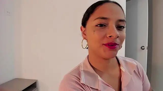 Angellit Afrodita  online show from December 2025 11:25:02 AM