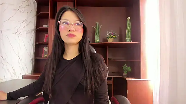 Snapshot of Sophie_Calloway chatting on October 2025 02:47:01 PM Sophie Calloway online show from October 2025 02:47:01 PM