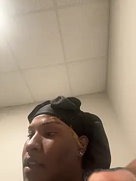 Snapshot of honestlychina chatting on September 2025 09:09:02 PM honestlychina online show from September 2025 09:09:02 PM