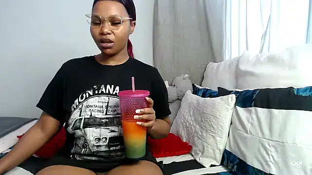 DarrkDeeva68 online show from November 2025 12:26:01 PM