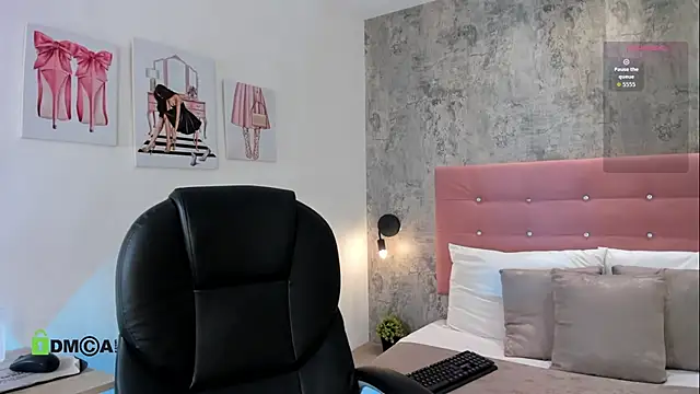 brithanycollins online show from September 2025 12:38:02 PM