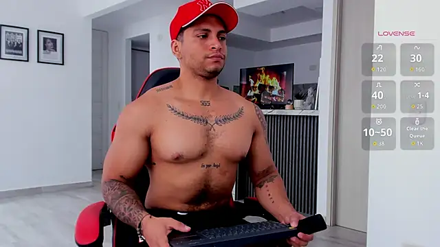 Nicolasmontoya16 online show from November 2025 06:54:01 PM