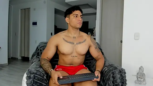 Nicolasmontoya16 online show from December 2025 05:17:02 AM