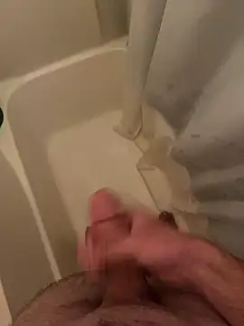 Snapshot of BeatingMyBWC chatting on September 2025 04:58:01 AM BeatingMyBWC online show from September 2025 04:58:01 AM