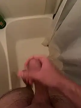 Snapshot of BeatingMyBWC chatting on September 2025 10:26:01 PM BeatingMyBWC online show from September 2025 10:26:01 PM