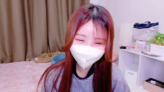 Snapshot of Ema_o0_chan chatting on February 2026 05:46:01 AM Ema o0 chan online show from February 2026 05:46:01 AM