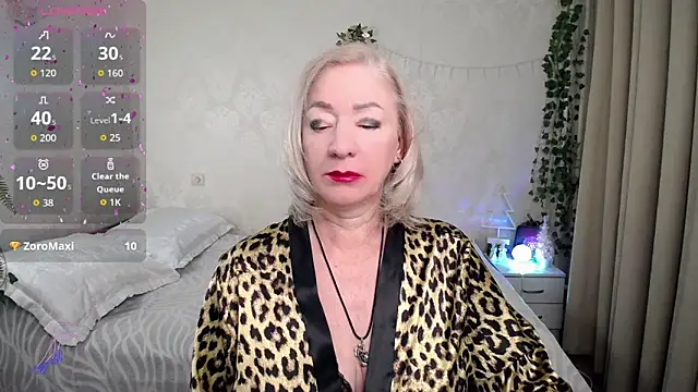 hunters woman online show from December 2025 10:47:02 PM