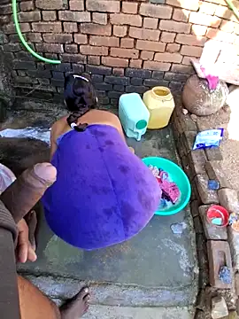 Snapshot of RAYI_Queen_3 chatting on November 2025 03:27:02 AM RAYI Queen 3 online show from November 2025 03:27:02 AM