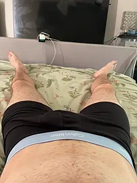 naughtycoupl98 online show from April 2026 02:01:02 PM