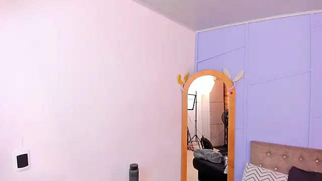 milavega  online show from November 2025 11:47:02 AM