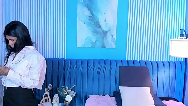 milavega  online show from April 2026 01:41:01 PM