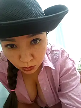 HellaWerlous online show from December 2025 05:35:01 AM