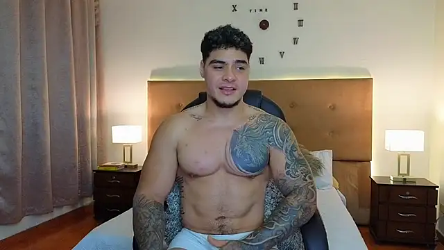 Snapshot of Steven_Velez chatting on April 2026 01:42:02 AM Steven Velez online show from April 2026 01:42:02 AM