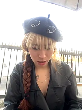 Sallem Pink online show from November 2025 11:10:02 AM