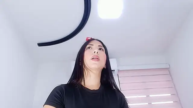 abbypratt online show from December 2025 07:10:01 PM